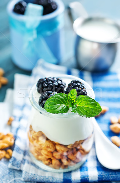 Café da manhã tabela iogurte comida Foto stock © tycoon