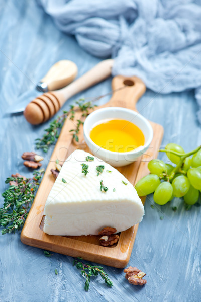 Camembert miodu pokładzie czas Fotografia niebieski Zdjęcia stock © tycoon