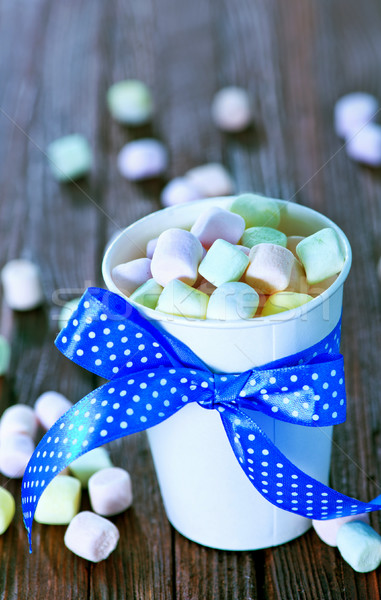 Foto stock: Marshmallow · papel · copo · tabela · comida · luz