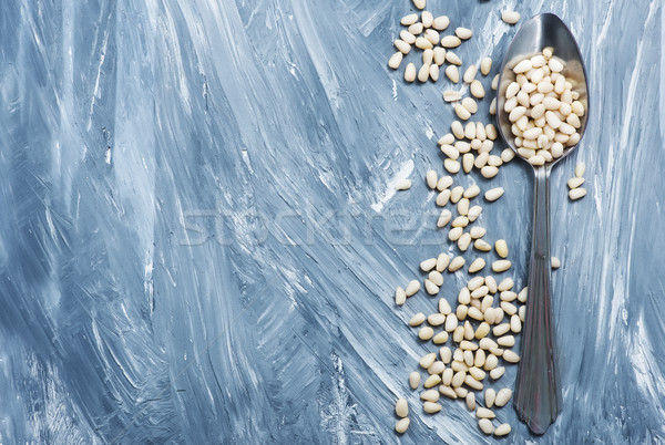 Cedru nuci lingură tabel culoare mananca Imagine de stoc © tycoon