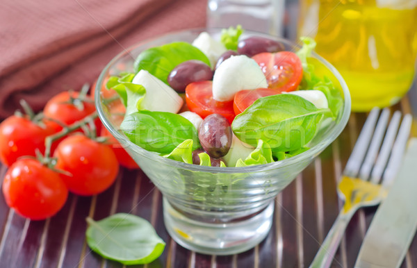 Caprese kaas diner zwarte salade witte Stockfoto © tycoon