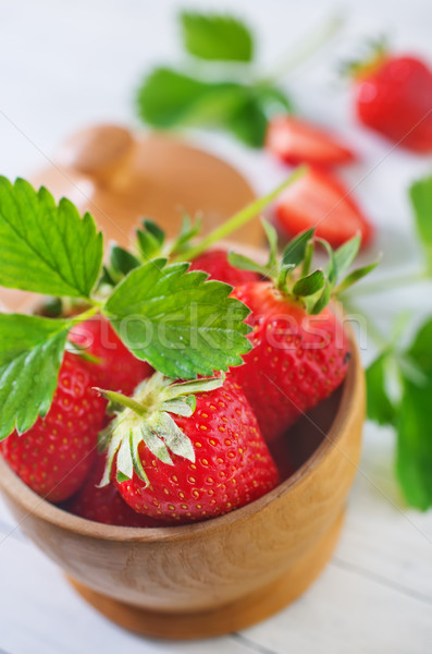 草莓 木 碗 表 夏天 組 商業照片 © tycoon