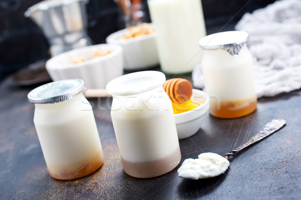 Joghurt granola asztal stock fotó nő Stock fotó © tycoon