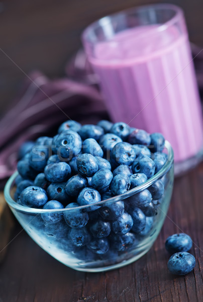 Yogurt mirtillo tavolo in legno bere mangiare bianco Foto d'archivio © tycoon