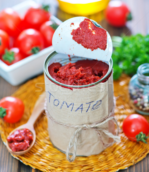 Salsa de tomate metal banco mesa madera luz Foto stock © tycoon
