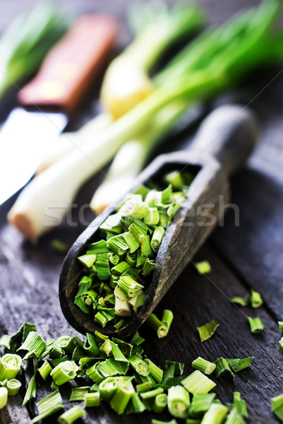 Zöldhagyma száraz kés asztal étel háttér Stock fotó © tycoon