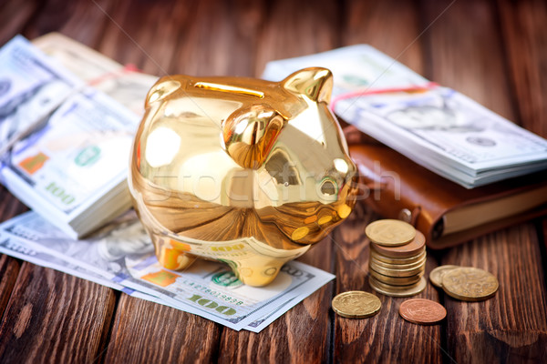 貯金 お金 表 にログイン 金融 銀行 ストックフォト © tycoon