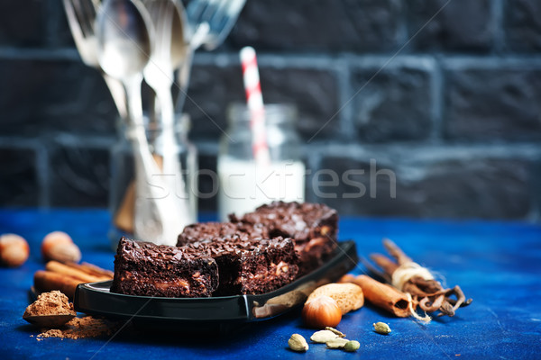 Bolo de chocolate preto prato tabela cozinha bolo Foto stock © tycoon