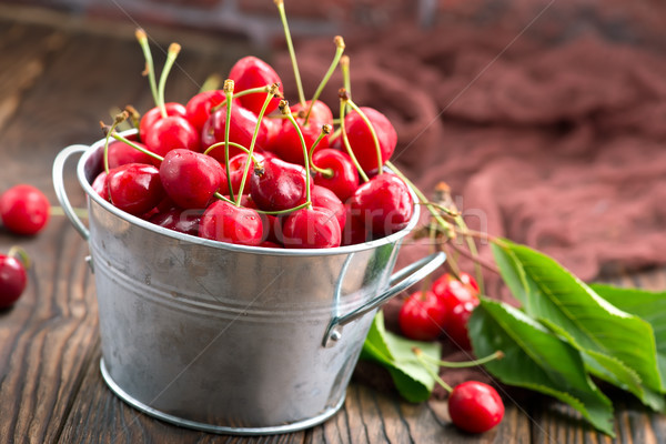 Foto stock: Fresco · cereja · vermelho · tigela · tabela · comida