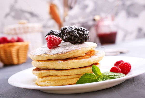 [[stock_photo]]: Sweet · baies · plaque · alimentaire · bois