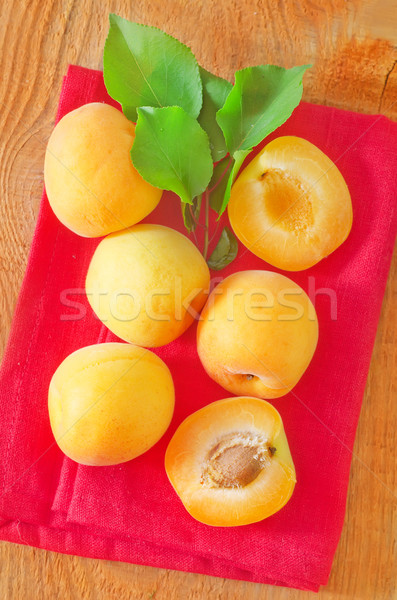 Stockfoto: Abrikoos · voedsel · hout · oranje · tabel · groene