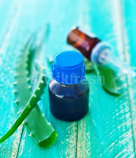 Aloe ulei aroma sticlă sticlă sănătate Imagine de stoc © tycoon