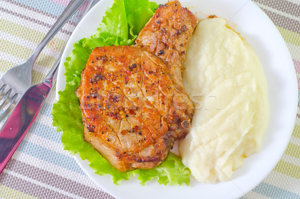 Steak de pomme de terre vert plaque viande salade [[stock_photo]] © tycoon