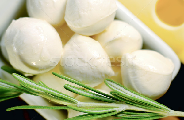 [[stock_photo]]: Mozzarella · alimentaire · lumière · fond · rouge · plaque