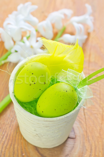Ovos de páscoa primavera chocolate fundo tabela verde Foto stock © tycoon