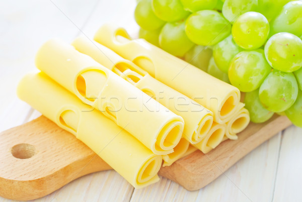 cheese  and grape Stock photo © tycoon