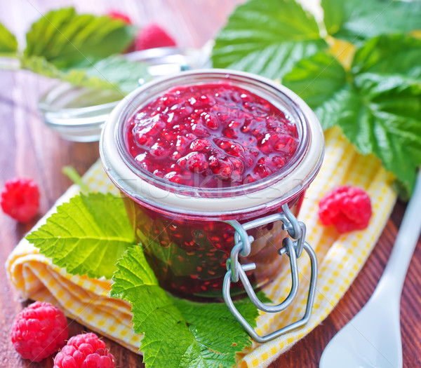 [[stock_photo]]: Confiture · banque · framboise · feuille · vert · rouge