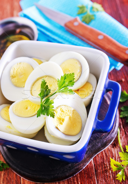 Gotowany jaj puchar tabeli Wielkanoc tle Zdjęcia stock © tycoon