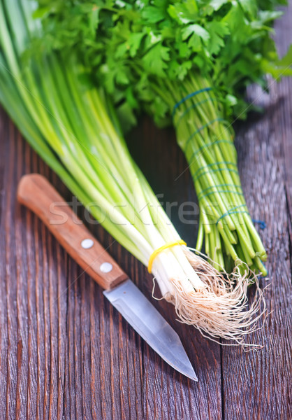 Petersilie Zwiebel Holztisch Essen Anlage Essen Stock foto © tycoon