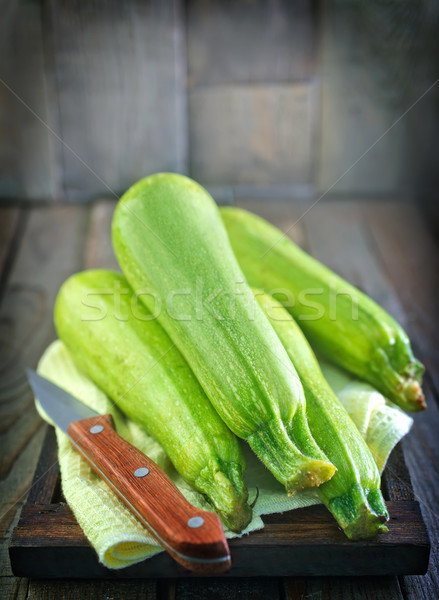 Foto stock: Abobrinha · bandeja · tabela · verão