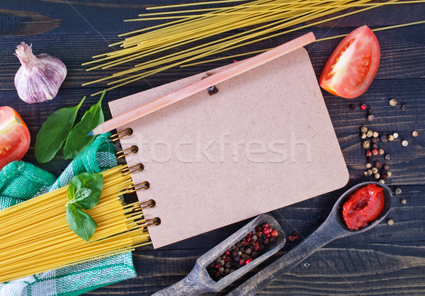 Foto stock: Bloco · de · notas · tempero · tabela · papel · comida