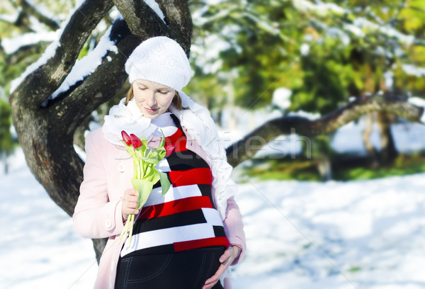 Vrouw tulp bloem meisje natuur kind Stockfoto © tycoon