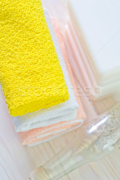 Törölközők masszázs pihen fürdőszoba bőr tiszta Stock fotó © tycoon