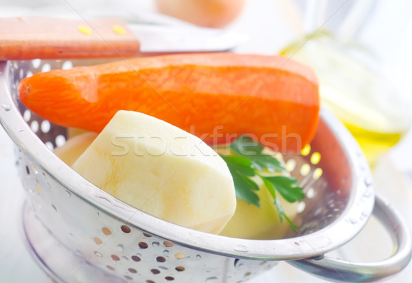 Foto d'archivio: Greggio · patate · carota · metal · ciotola · cucina