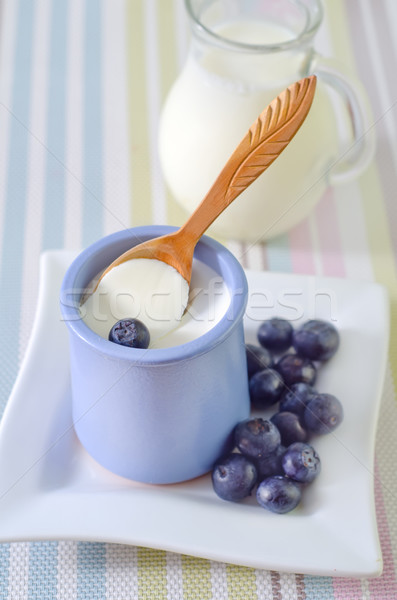 Iogurte comida natureza fundo azul Foto stock © tycoon