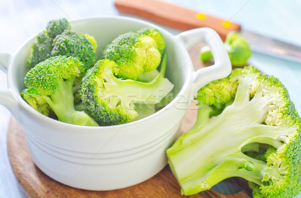 Broccoli alimente cuţit piaţă culoare salată Imagine de stoc © tycoon