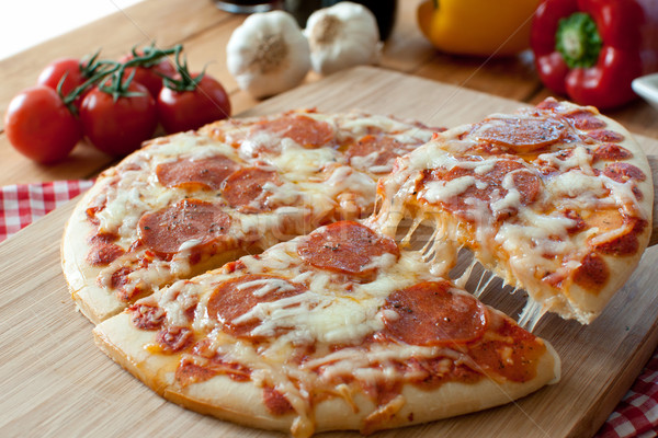 Pizza heerlijk Italiaans pizza slice Stockfoto © unikpix