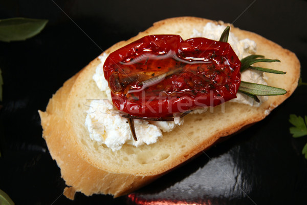 Tranche tomates séchées pain pièce noir pain blanc [[stock_photo]] © user_11056481