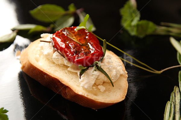 Fetta pomodori secchi pane pezzo nero pane bianco Foto d'archivio © user_11056481