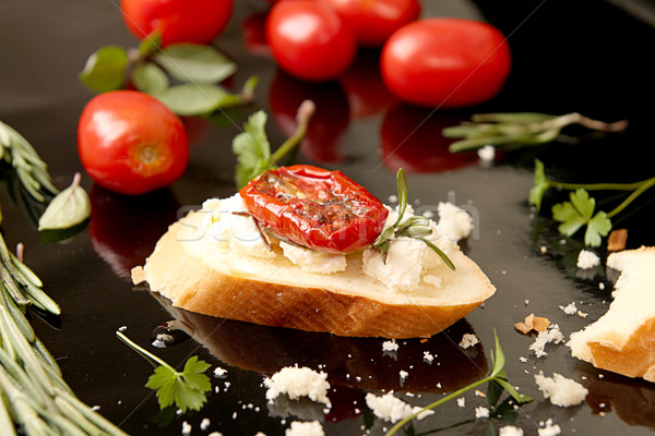 Fetta pomodori secchi pane pezzo nero pane bianco Foto d'archivio © user_11056481