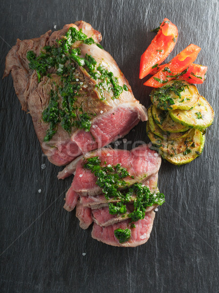 Marhahús vacsora pörkölt cukkini bors salsa Stock fotó © user_11224430