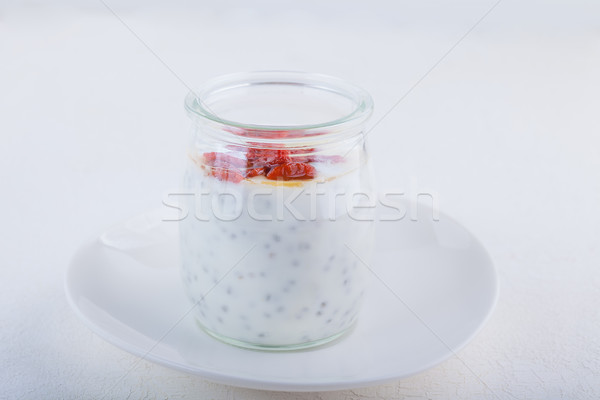 Yaourt baies semences miel déjeuner dessert Photo stock © user_11224430