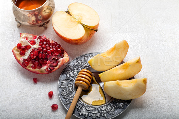 Almák gránátalma méz tányér fotózás bögre Stock fotó © user_11224430