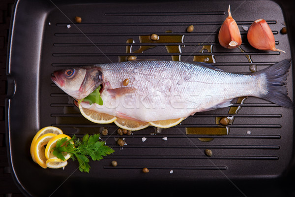 海 低音 パセリ レモン 準備 料理 ストックフォト © user_11224430