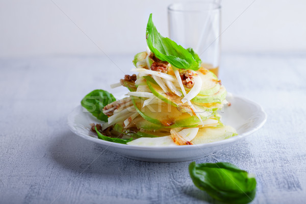 Rezene elma salata taze beyaz plaka Stok fotoğraf © user_11224430