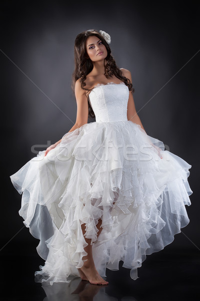 Fiatal menyasszony gyönyörű nő esküvői ruha stúdió nő Stock fotó © user_9834712