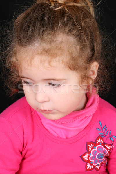 Gyönyörű lány gyönyörű fiatal lány göndör haj aranyos tulajdonságok Stock fotó © vanessavr