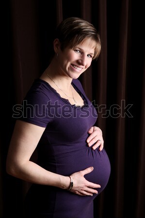 Stockfoto: Zwangere · vrouw · donkere · oneffen · verlichting · gelukkig · lichaam