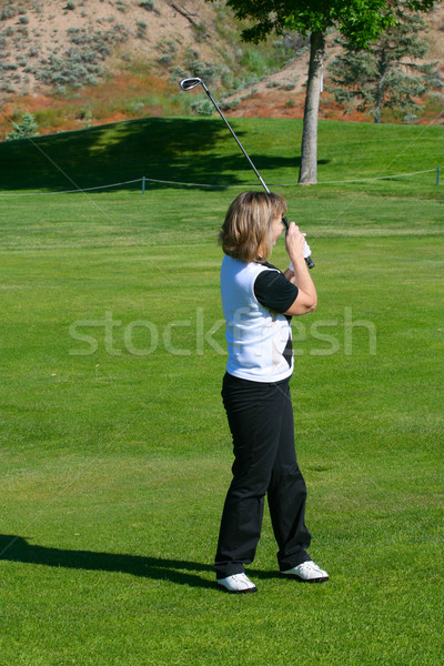 Femenino golfista rubio golf tiro naturaleza Foto stock © vanessavr