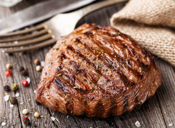 Biefstuk heerlijk gegrild specerijen diner Stockfoto © vankad