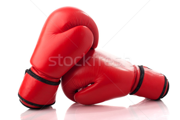 Coppia rosso pelle guantoni da boxe isolato bianco Foto d'archivio © vankad