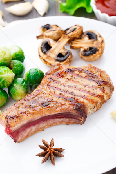 [[stock_photo]]: Grillés · porc · Bruxelles · délicieux · alimentaire
