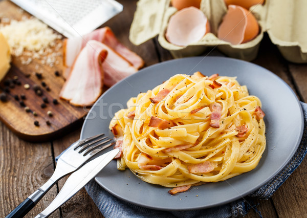 Pasta carbonara Stock photo © vankad