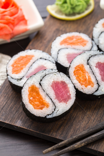 Yin yang ton balığı somon gıda sushi Stok fotoğraf © vankad
