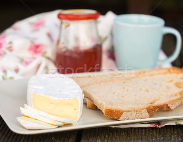 Camembert queso placa pan cena Foto stock © vankad