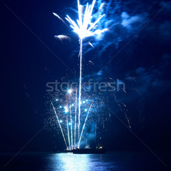 Stock fotó: Tűzijáték · fekete · égbolt · fény · háttér · füst